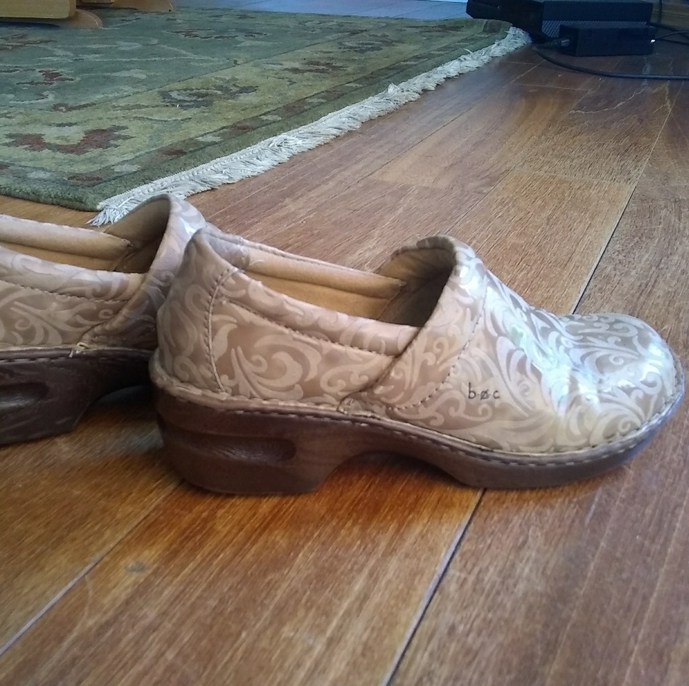 b.ø.c. Gold Designed Clogs